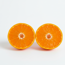 Mini tangerina aberta no meio 